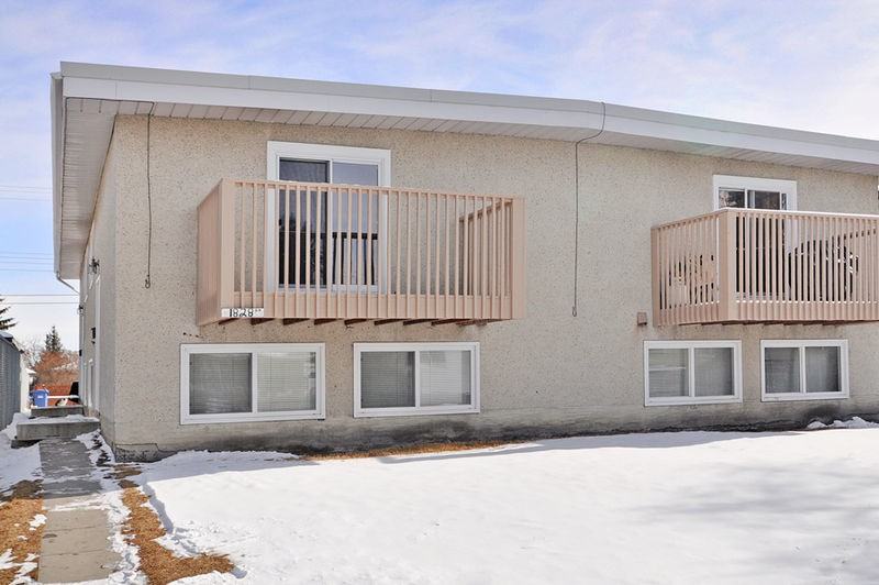 Close to International Ave and Major Amenities Apartments 1828 42 St