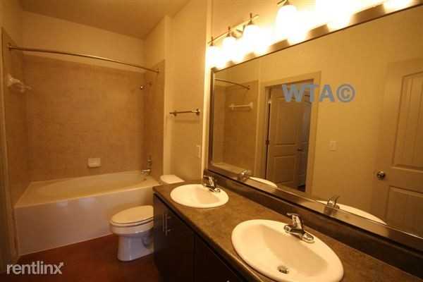 Huebner/Eckhert Apartments in Eckhert Crossing, San Antonio, TX 78240