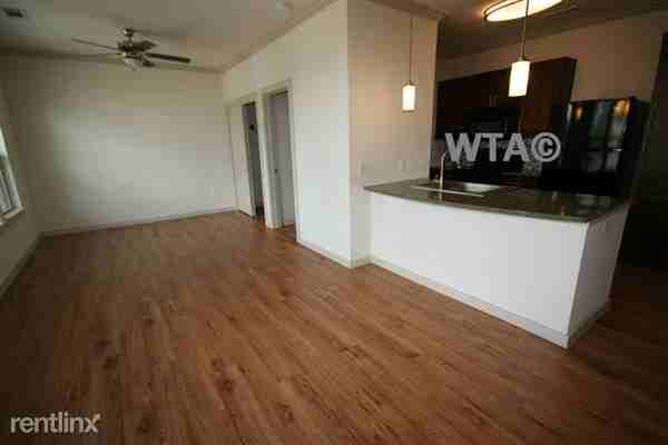 Huebner/Eckhert Apartments in Eckhert Crossing, San Antonio, TX 78240