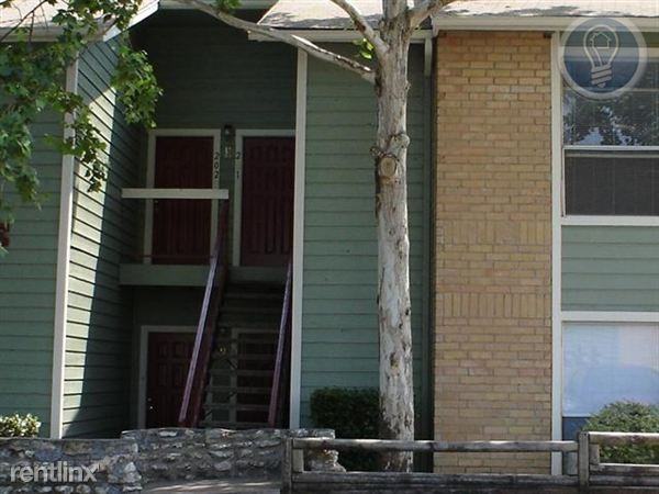 W. Braker Ln / N. Lamar Blvd Apartments in North Lamar, Austin, TX