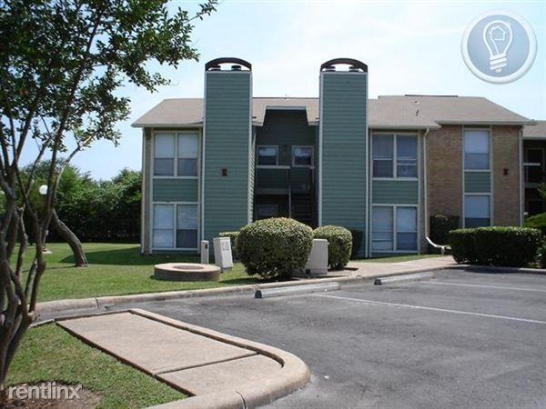 W. Braker Ln / N. Lamar Blvd Apartments in North Lamar, Austin, TX