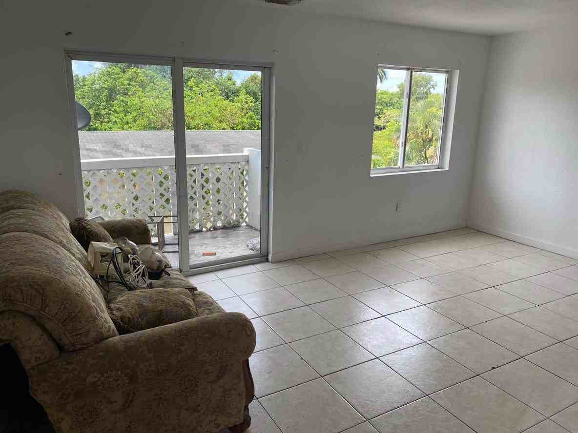 360 Northeast 125th Street 207, North Miami, FL 33161 1 Bedroom Apartment for Rent for 1,100