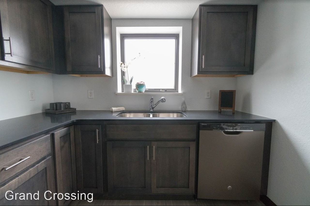 The Lofts at Grand Crossing Apartments 21 W Jefferson St, Waterloo