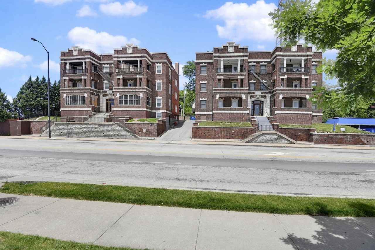 Sol Towers Apartments 24 & 30 E. Linwood Blvd., Kansas City, MO 64111 Zumper