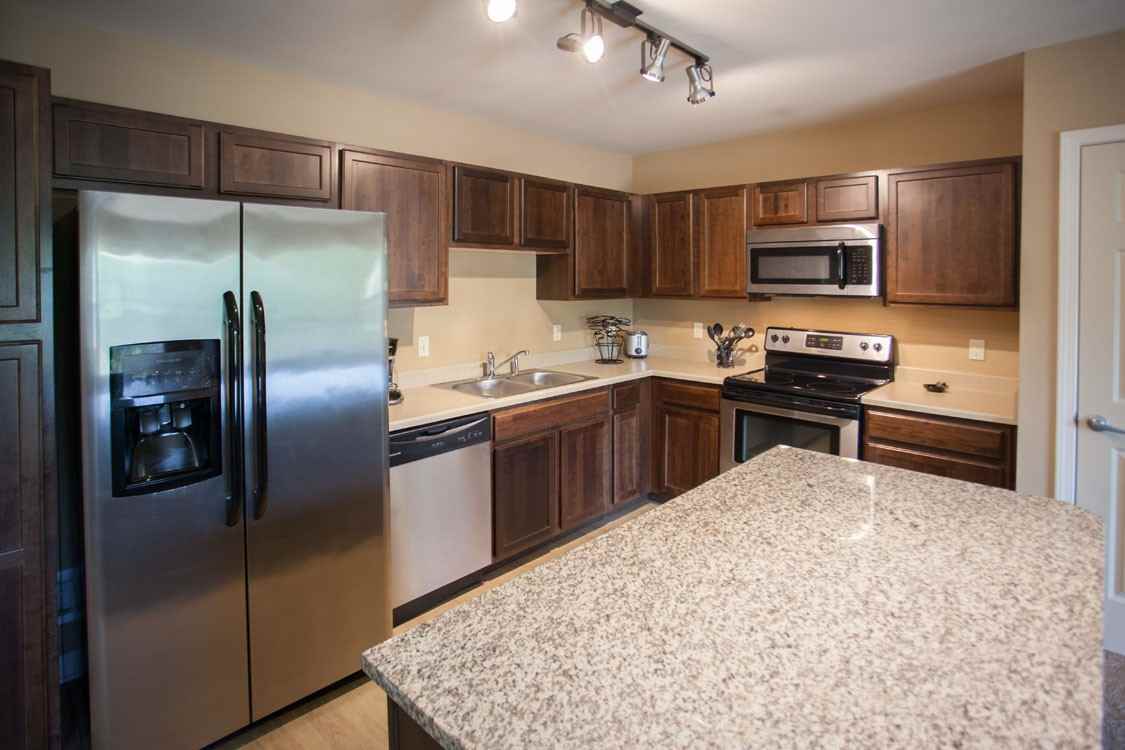 Montclair Village Apartments 3030 S 127th Ct, Omaha, NE 68144 Zumper