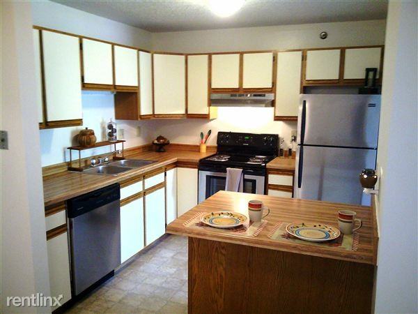 Cedarwood Apartments of Crystal 5450 Douglas Dr N, Crystal, MN 55429