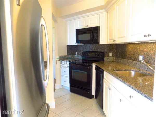 Newbury street Apartments in Back Bay, Boston, MA 02116 Zumper