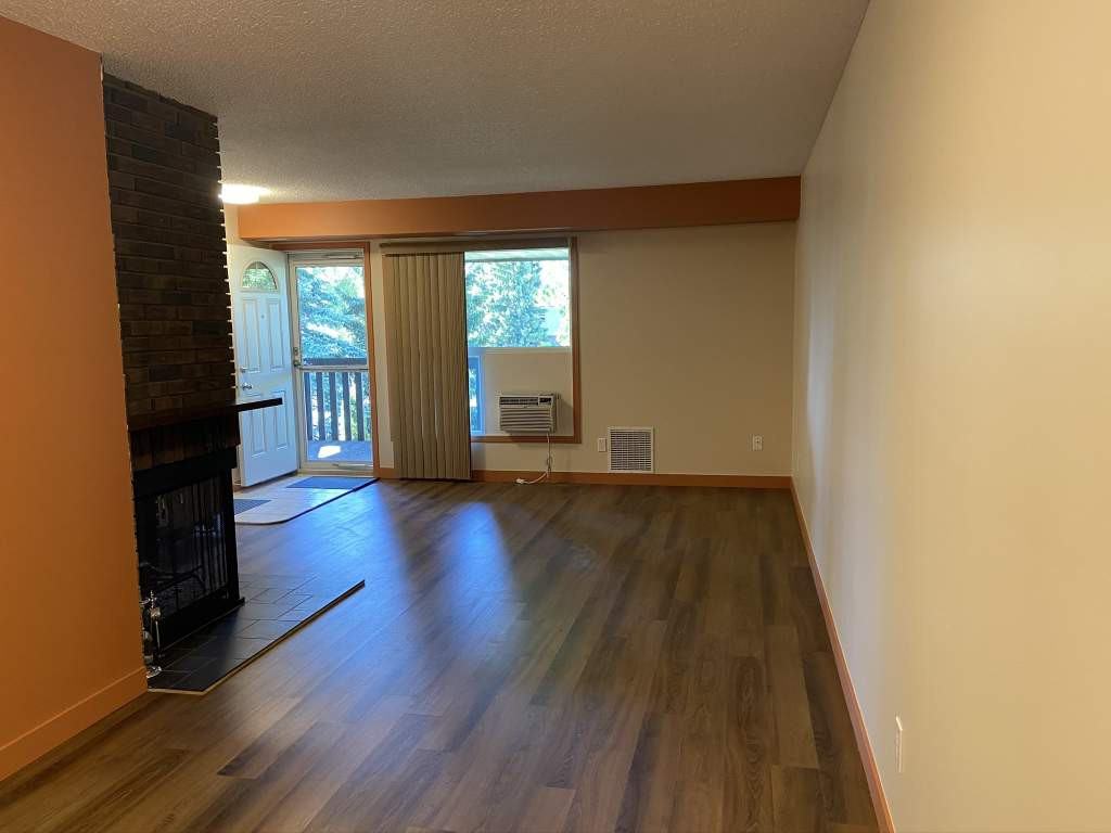 169 Surrey Gardens Apartments 169 Surrey Gdns Nw, Edmonton, AB T5T