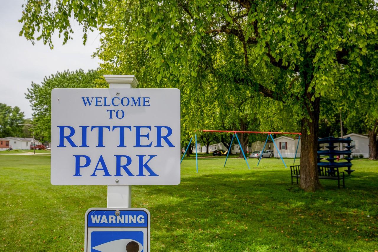 Royal Oaks Estates Homes 2109 N Abbey Cir, Peoria, IL 61604 Zumper