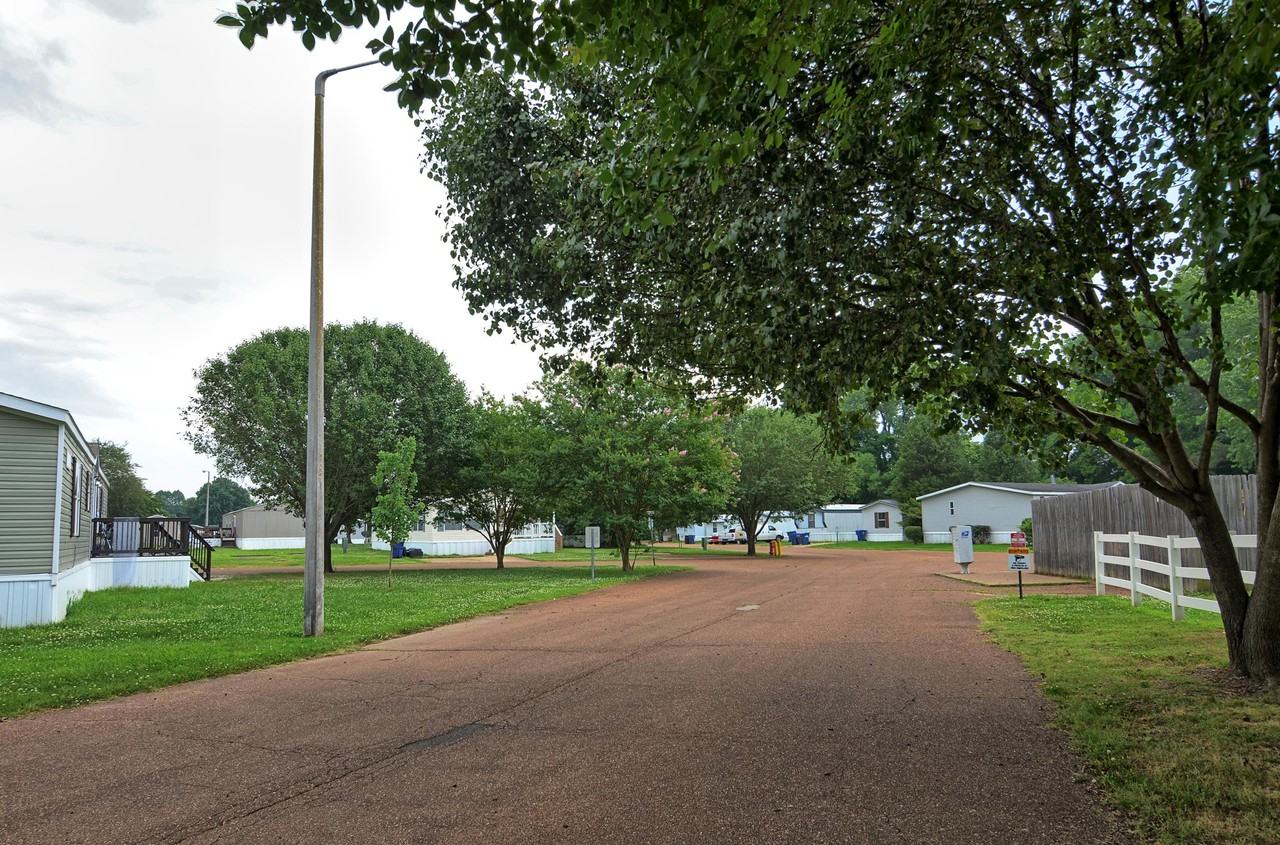 Southern Meadows Apartments 6353 High Tide Dr, Millington, TN 38053