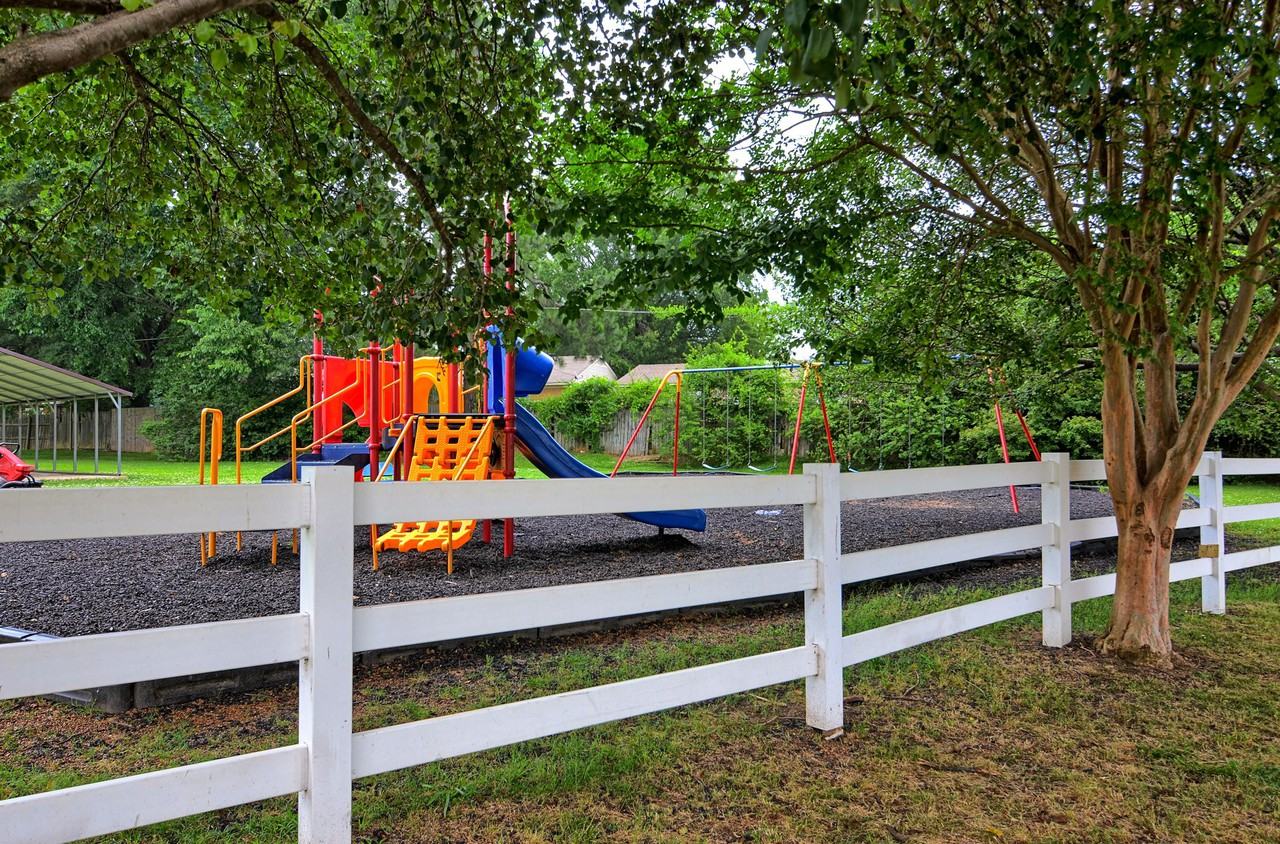 Southern Meadows Apartments 6353 High Tide Dr, Millington, TN 38053