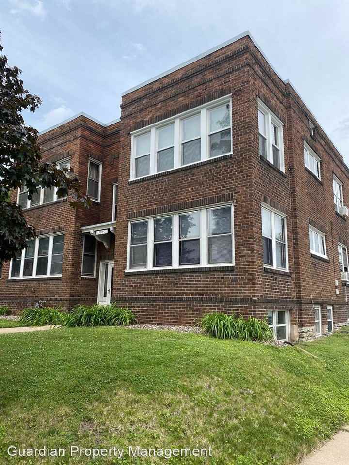 1705 Hague Ave Apartments for Rent in Merriam Park East, St. Paul, MN