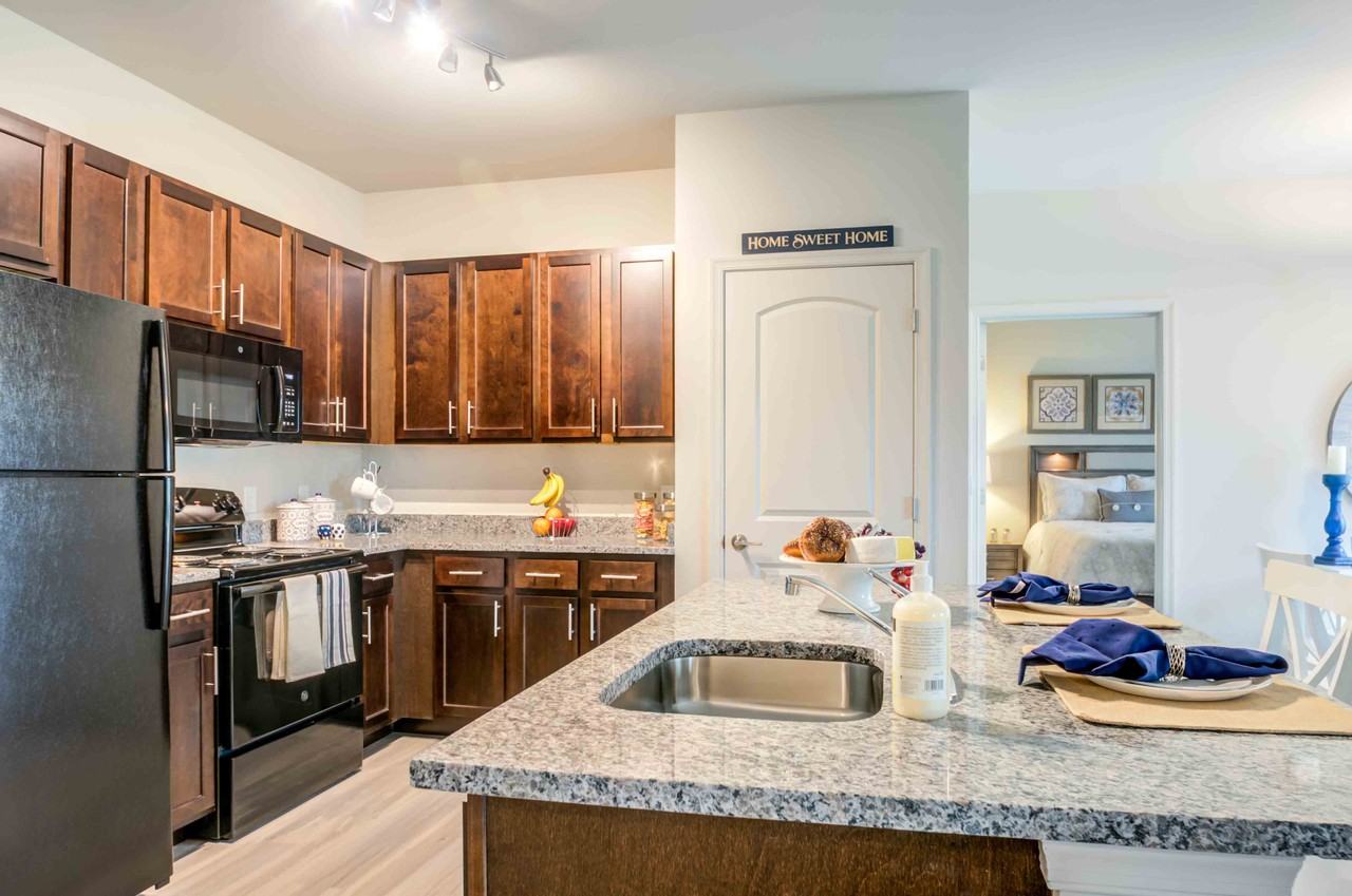 Coventry Square Apartments (MD) 504 Coventry Ln, Salisbury, MD 21804