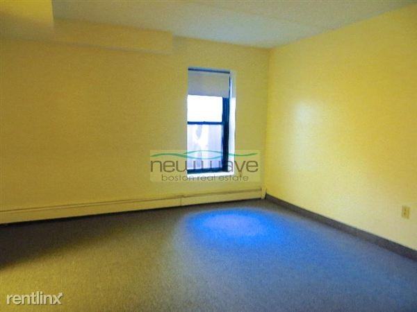 Massachusetts Avenue and Wellington Street Apartments Massachusetts