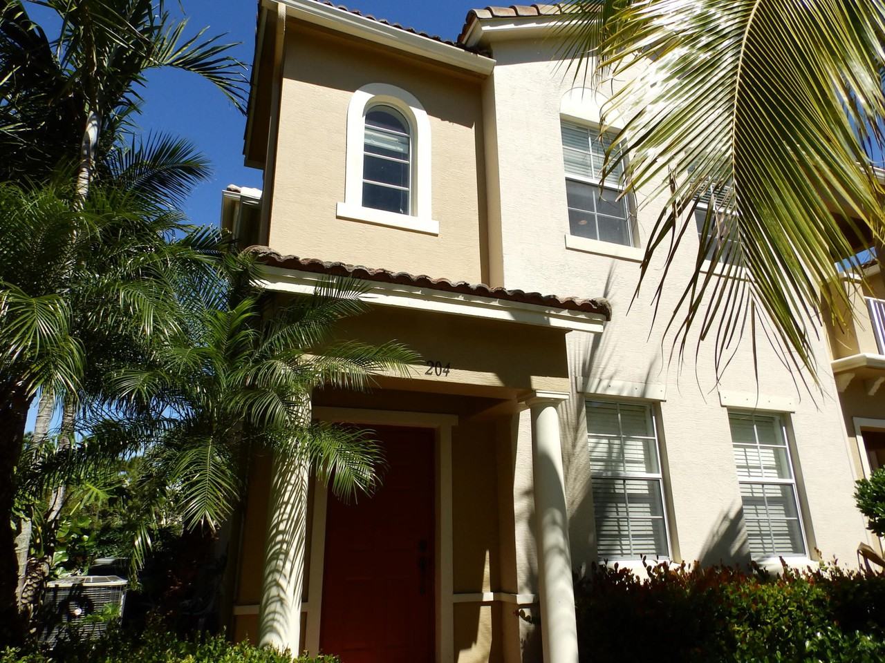 121 Seagrape Drive 204, Jupiter, FL 33458 3 Bedroom