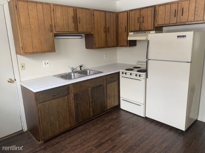 Colchester Rd, Essex Junction, VT 05452 2 Bedroom Apartment for 1,300