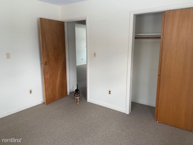 Colchester Rd, Essex Junction, VT 05452 2 Bedroom Apartment for 1,300