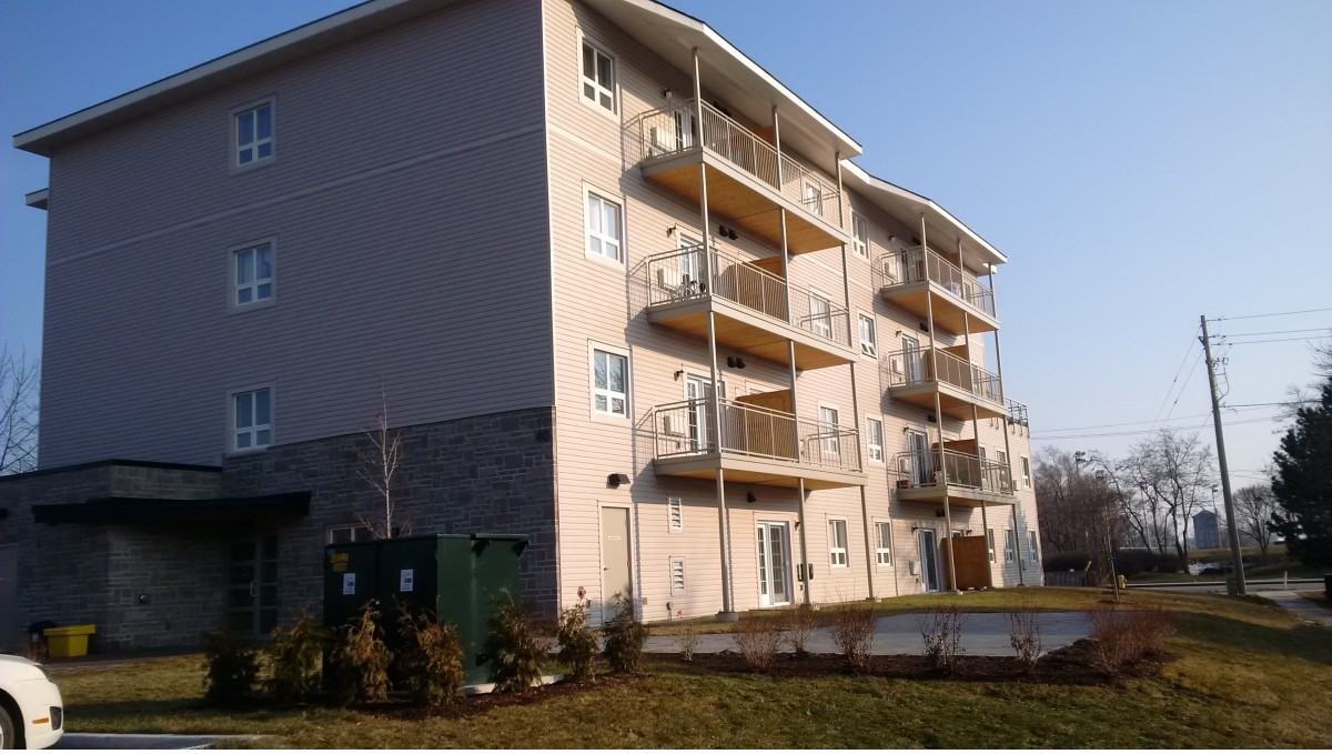 40 Cliff Cres 307, Kingston, ON K7M 0G1 2 Bedroom Apartment for Rent