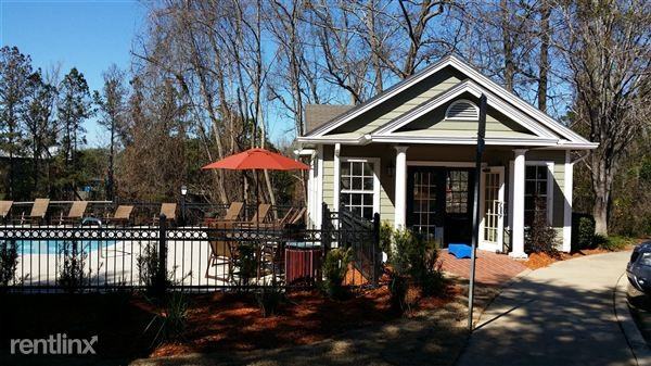 Plantations at Pine Lake Apartments 1833 Plantation Cir, Tallahassee