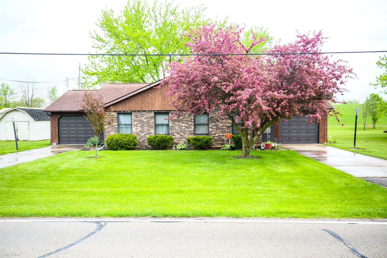 Piqua Duplexes Apartments 6203 N Piqua Rd, Decatur, IN 46733 Zumper
