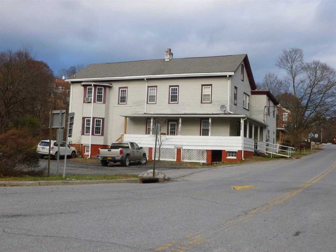 19 Main Street Unit 2, Wappingers Falls, NY 12590 1 Bedroom Apartment