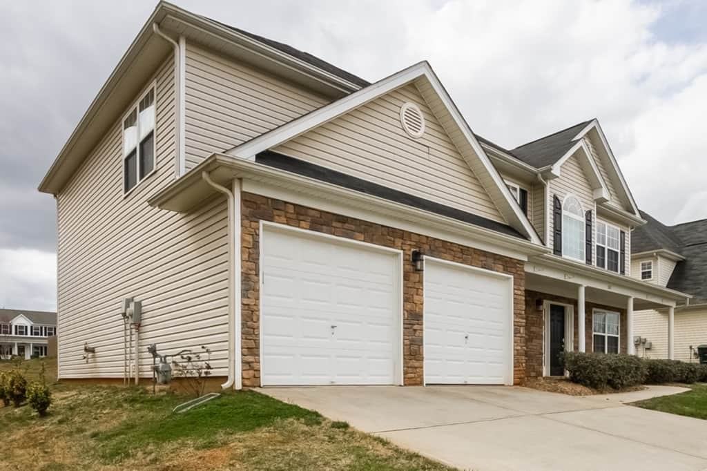 300 Glenn Allen Rd, Mooresville, NC 28115 4 Bedroom House for 1,995