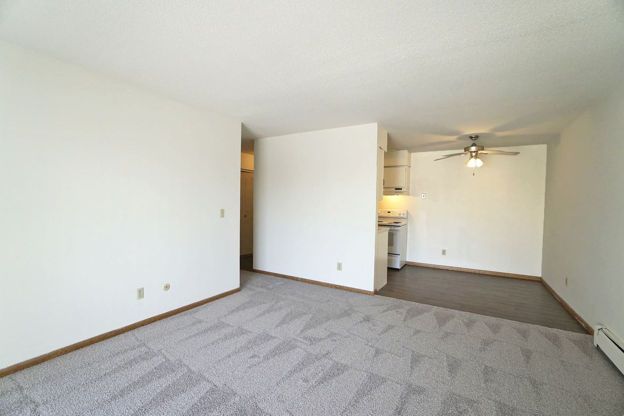 Lake Phalen Place Apartments 1601 English St, St. Paul, MN 55106 Zumper