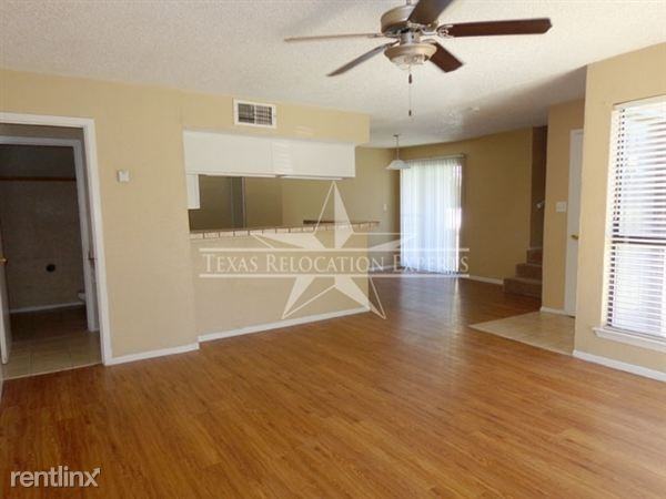 Fredericksburg and Data Point 1068 Apartments Fredericksburg Rd, San