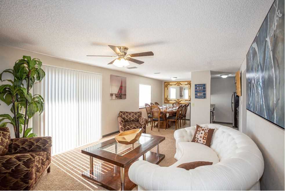 Magnolia Lake Apartments 4141 South Seneca Street, Wichita, KS 67217