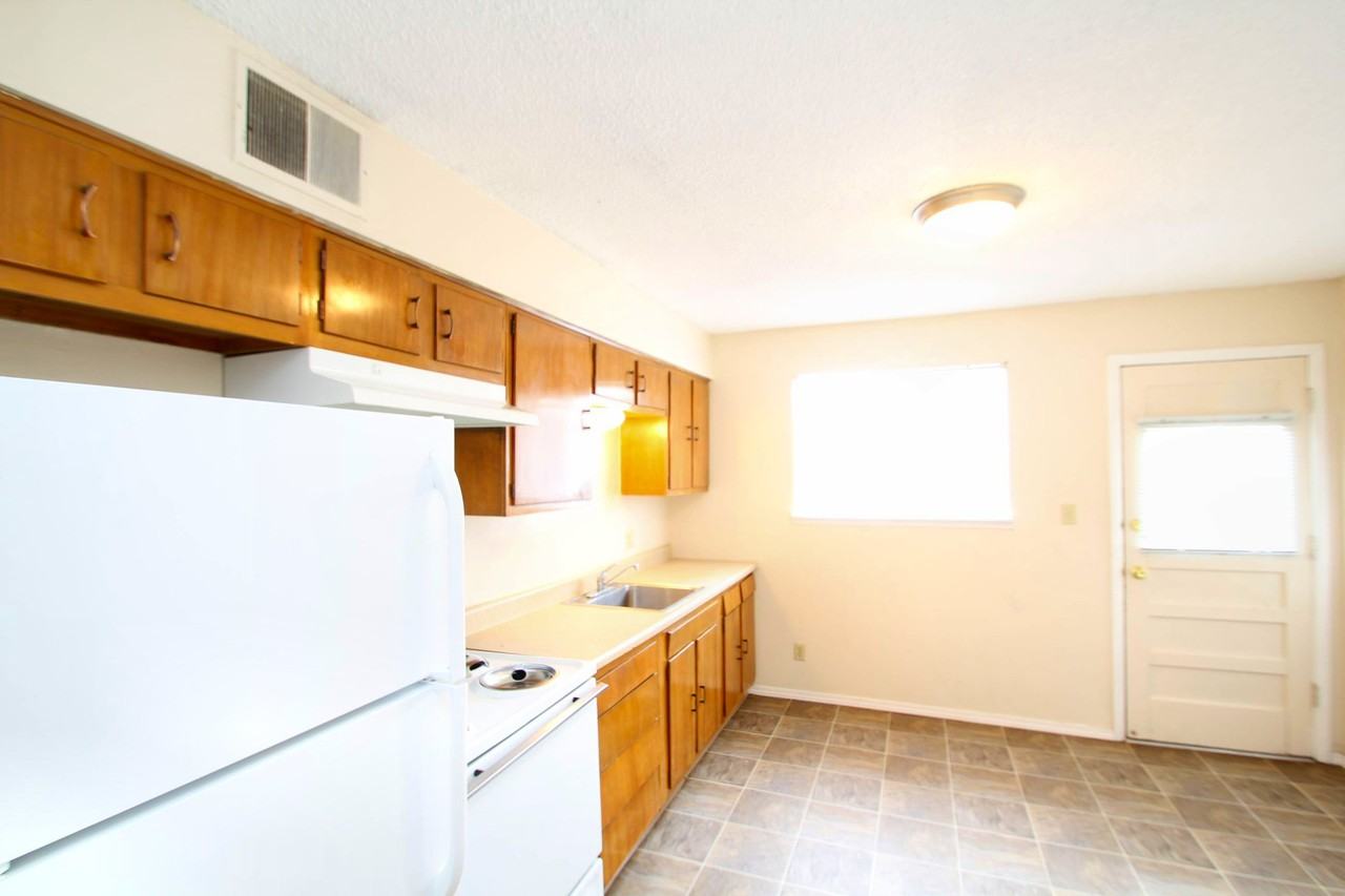 Parkview Apartments 1533 Merchant Street, Emporia, KS 66801 Zumper