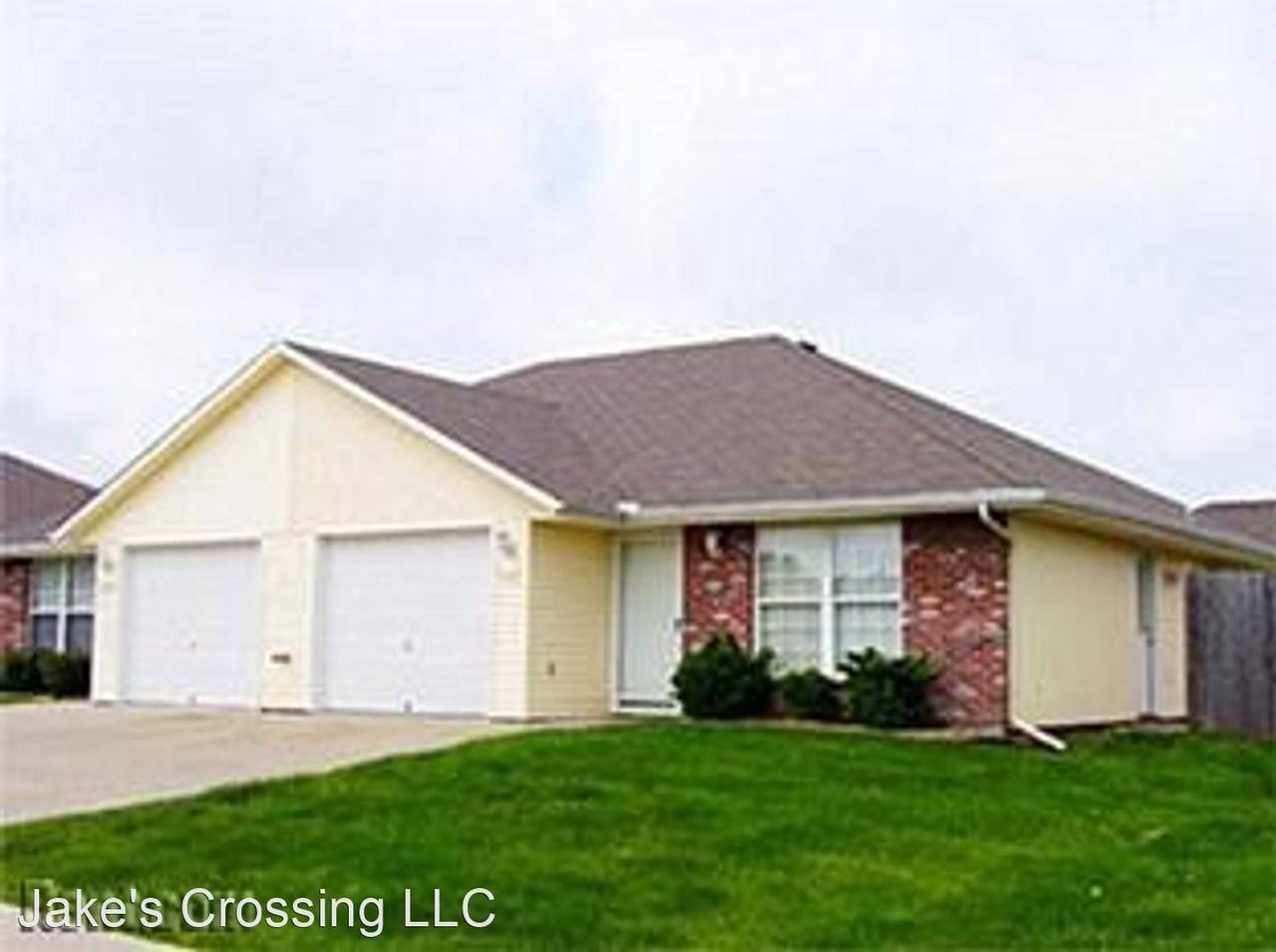 504A Se Oak Ridge Dr, Oak Grove, MO 64075 2 Bedroom House for Rent for