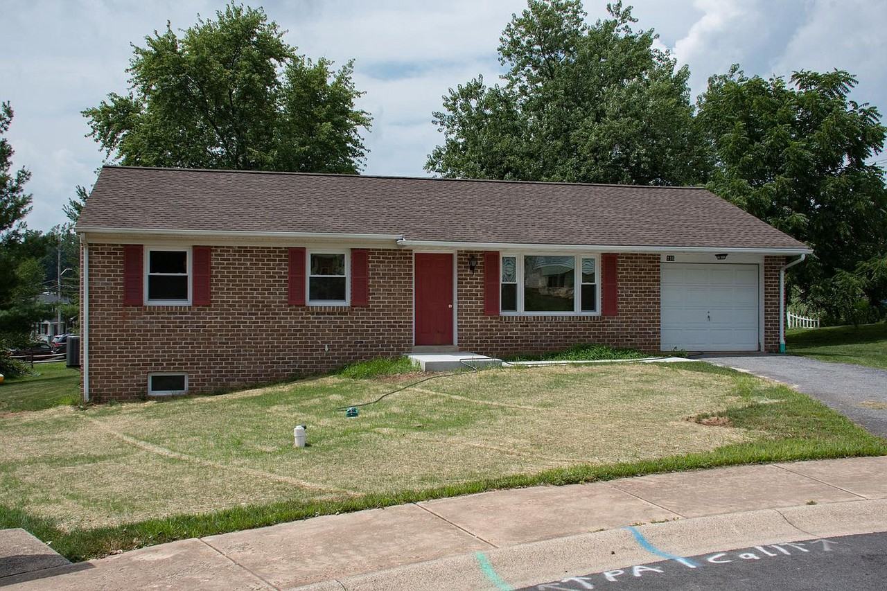 116 Sherry Ct, Ephrata, PA 17522 3 Bedroom House for Rent for 800