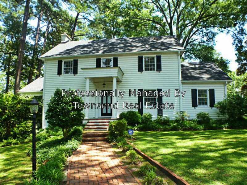 302 Spring St, Fayetteville, NC 28305 4 Bedroom Apartment for Rent for