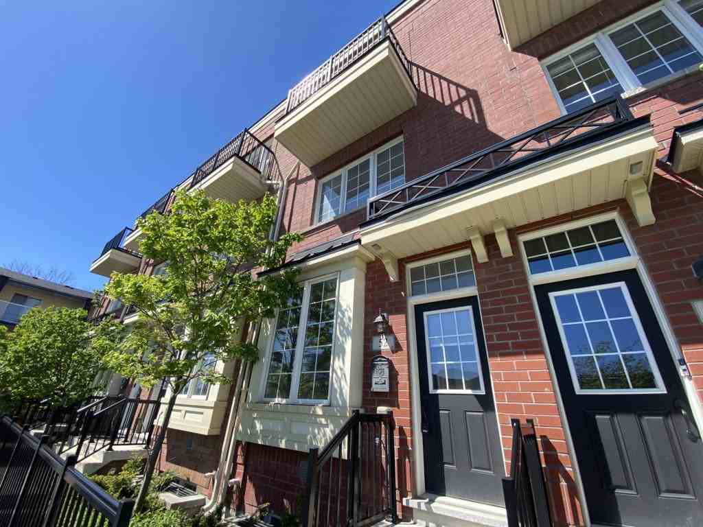 52 Raffeix Lane, Toronto, ON M5A 0G5 3 Bedroom House for Rent for