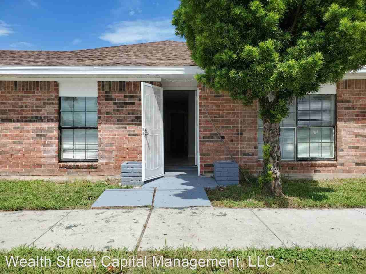 1302 Mary Moody N. Blvd / 1302 53rd St, Galveston, TX 77551 3 Bedroom