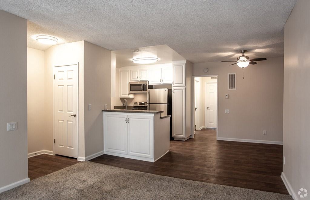 Charter Oaks Apartments 887 Saint Charles Dr, Thousand Oaks, CA 91360