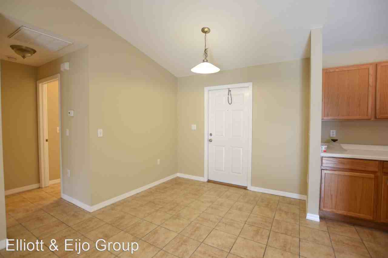 2731 Fletcher Avenue Apartments 2731 Fletcher Ave, Lakeland, FL 33840