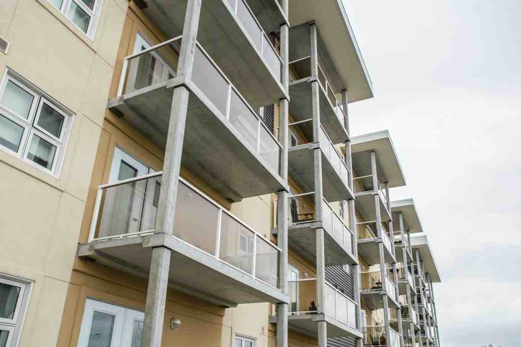 800 Dovercourt Apartments in Linden Ridge, Winnipeg, MB R3Y 0R3 Zumper