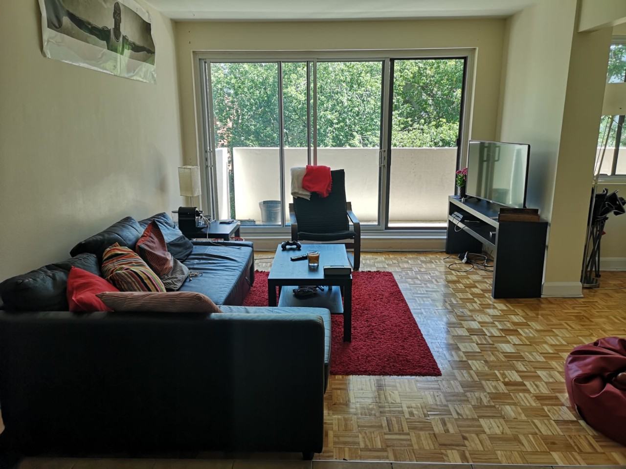 1530 Av du DocteurPenfield, Montréal, QC H3G 1C1 2 Bedroom Apartment