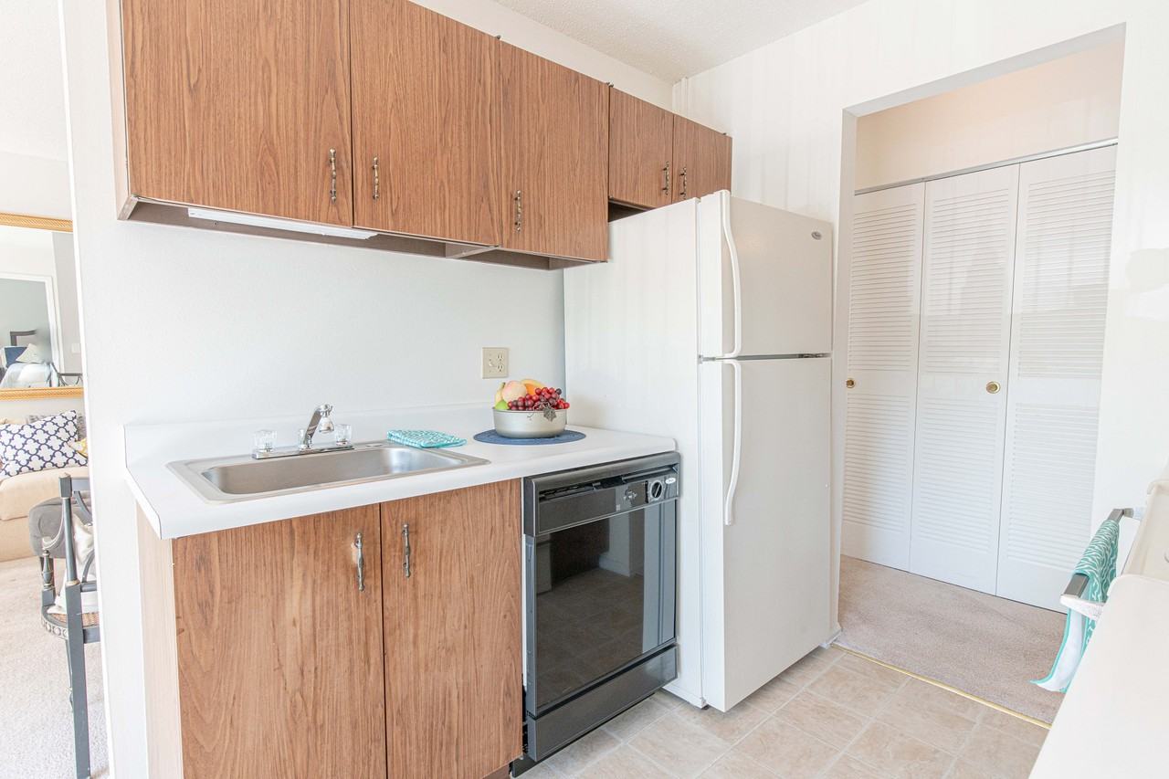 Waterford Manors Apartments 724 Overlook Circle Dr, Manchester, MO