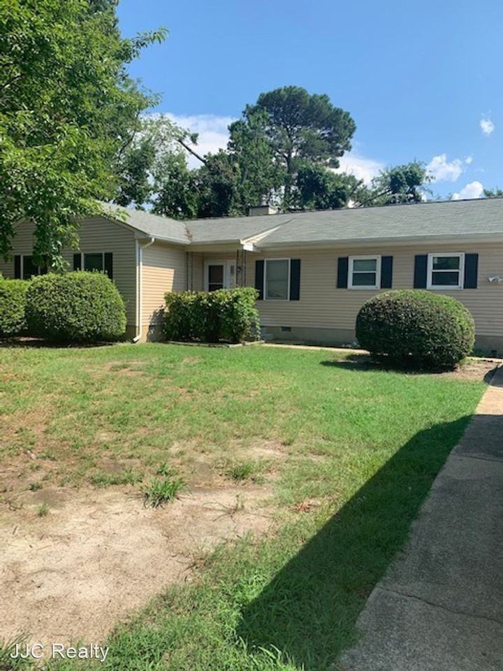 103 Basta Dr, Yorktown, VA 23692 3 Bedroom House for Rent for 1,600