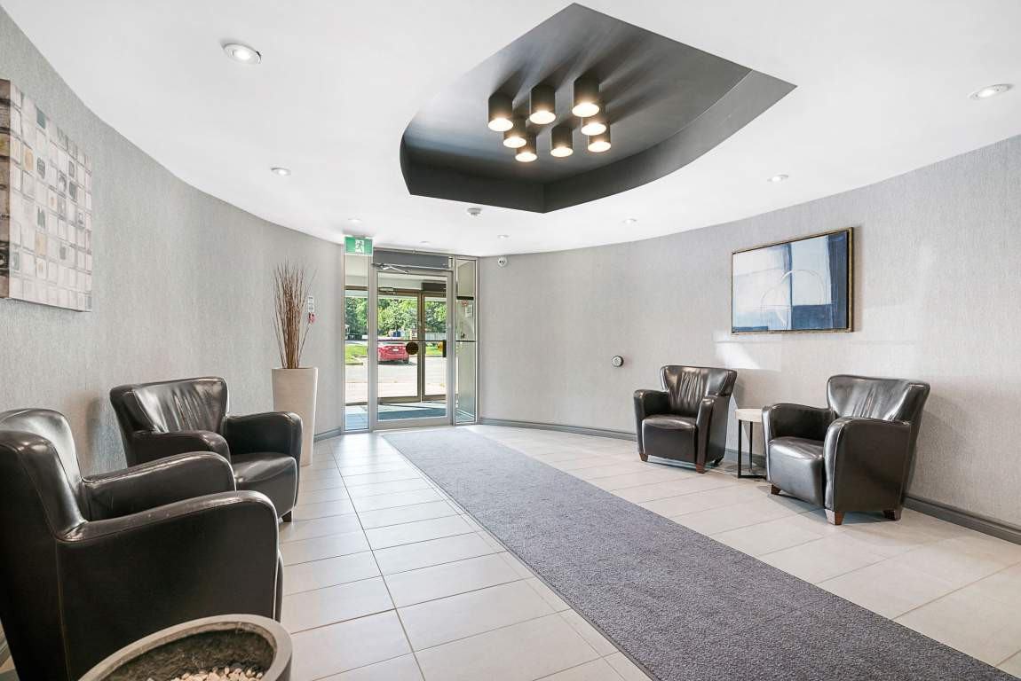 Empress Gate Apartments 500, 560 Proudfoot Lane 560 Proudf, London