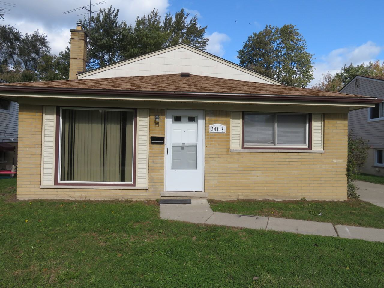24118 Hanover St, Dearborn Heights, MI 48125 3 bedroom house for rent