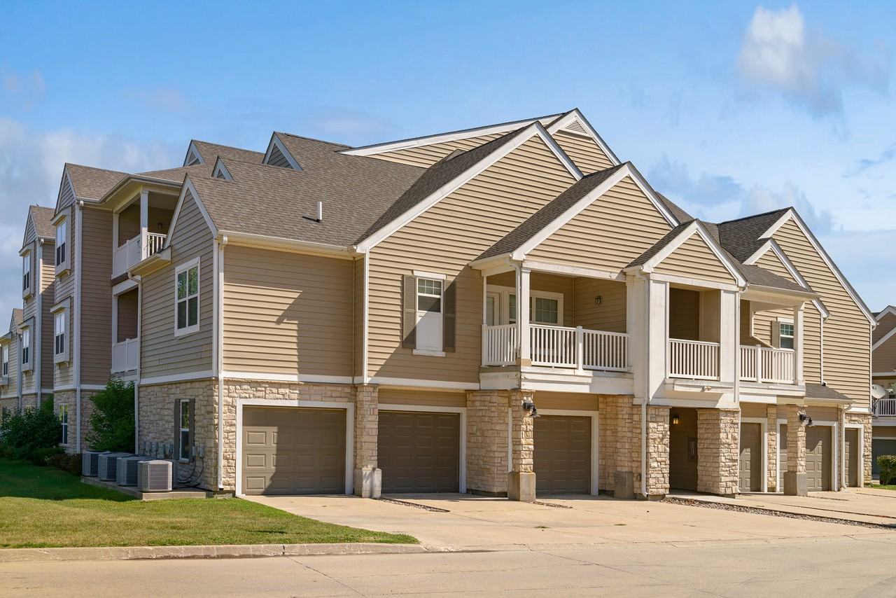 Mansions at Jordan Creek Apartments 355 88th St, West Des Moines, IA