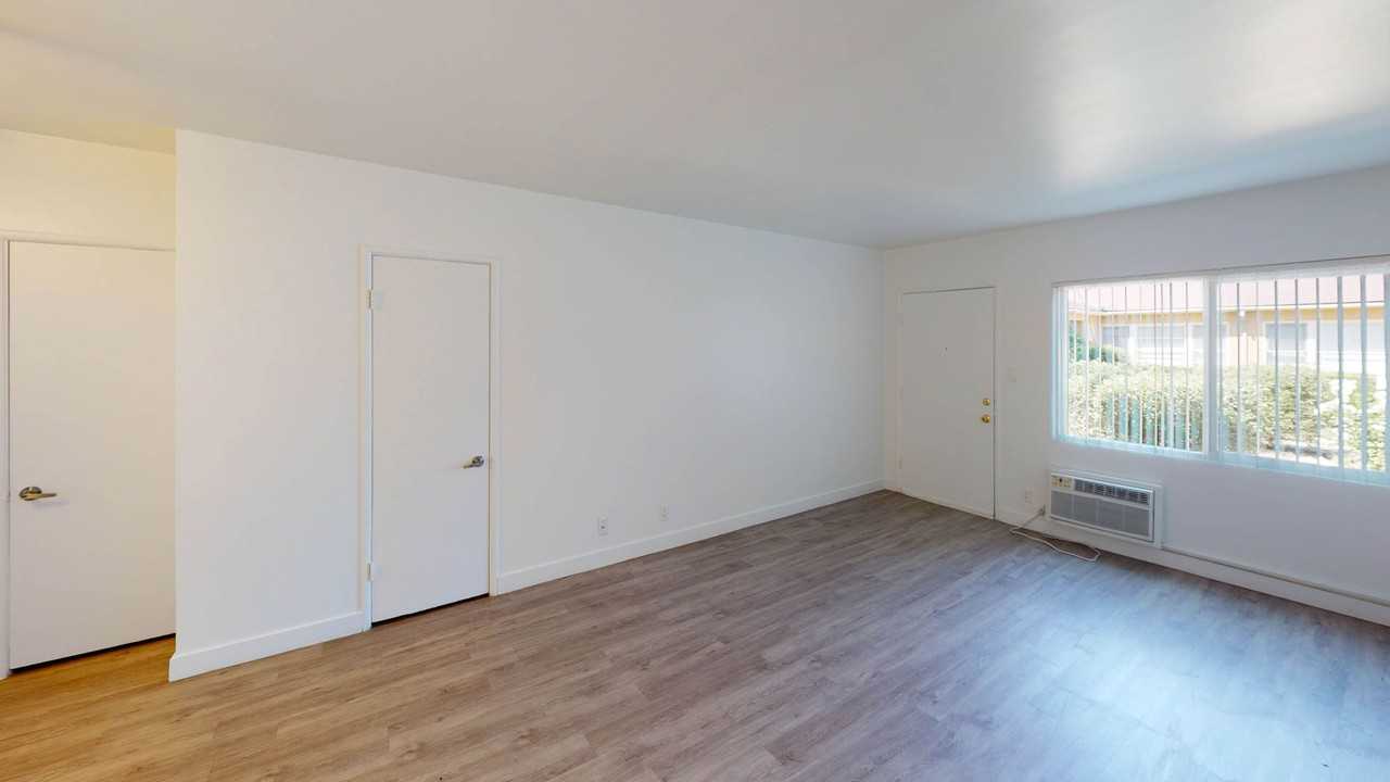 Sylvan Gardens Apartments 13727 Sylvan St 49, Los Angeles, CA 91401