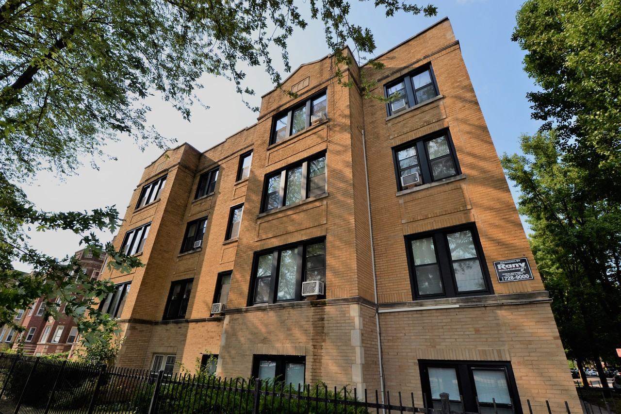 5002 N Springfield Ave Apartments in Albany Park, Chicago, IL 60625