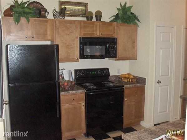Babcock (Look and Lease Specials) Apartments in San Antonio, TX 78240 Zumper