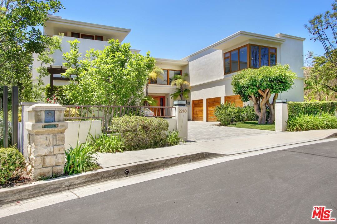 2289 Stratford Cir, Los Angeles, CA 90077, USA 2 unit Rentals Zumper