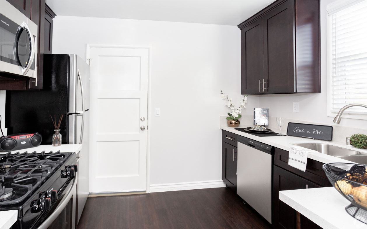 Hollypark Knolls Apartments 3120 Hollypark Dr Apt 2, Inglewood, CA