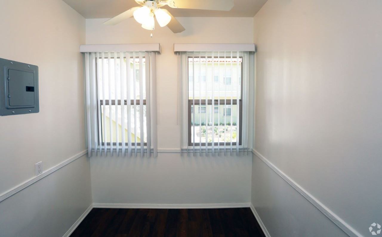 Ladera Apartments 4811 W Slauson Ave, View ParkWindsor Hills, CA